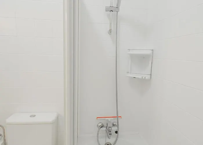 Rocha Apartment, With Pool, 100m From The Beach! 波尔蒂芒