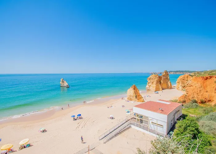 Rocha Apartment, With Pool, 100m From The Beach! 波尔蒂芒