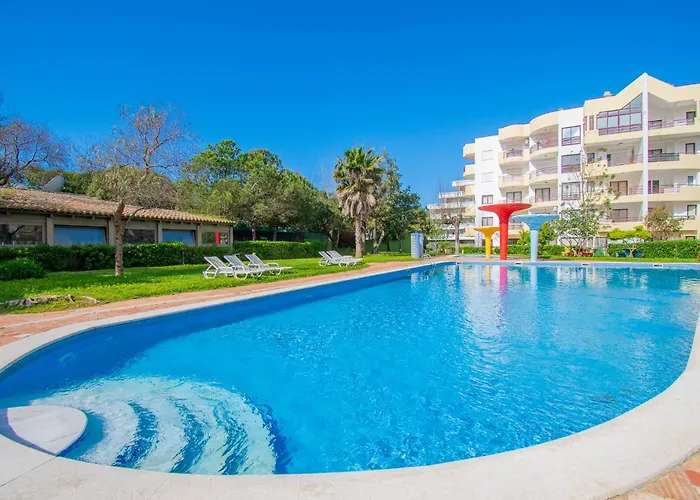 Rocha Apartment, With Pool, 100m From The Beach! Lägenhet