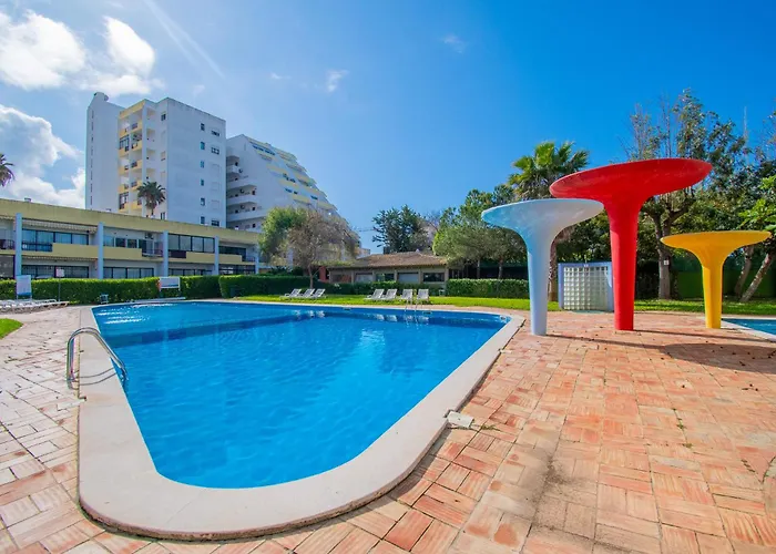 Rocha Apartment, With Pool, 100m From The Beach! Portimão