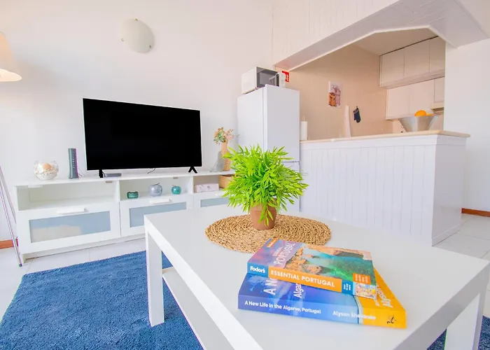 Lägenhet Rocha Apartment, With Pool, 100m From The Beach! Portimão