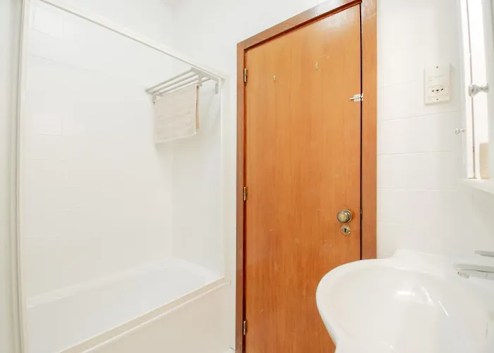 Rocha Apartment, With Pool, 100m From The Beach! Lägenhet