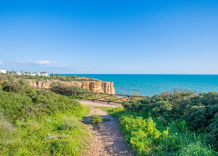 Rocha Apartment, With Pool, 100m From The Beach! Lägenhet