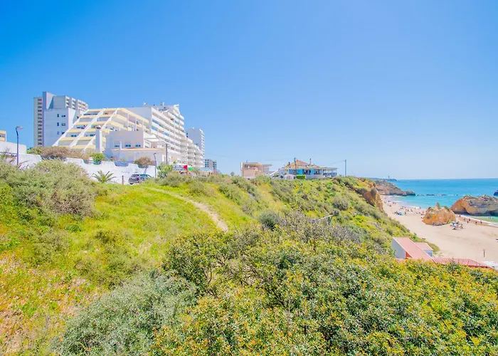 Rocha Apartment, With Pool, 100m From The Beach! * Portimão