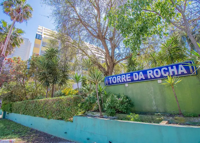 Rocha Apartment, With Pool, 100m From The Beach! Lägenhet *