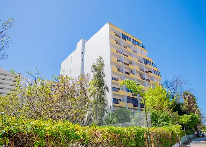 Rocha Apartment, With Pool, 100m From The Beach! Lägenhet *