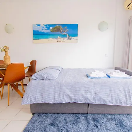 شقة Rocha Apartment, With Pool, 100m From The Beach! بورتيماو