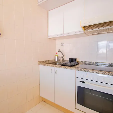 شقة Rocha Apartment, With Pool, 100m From The Beach! *
